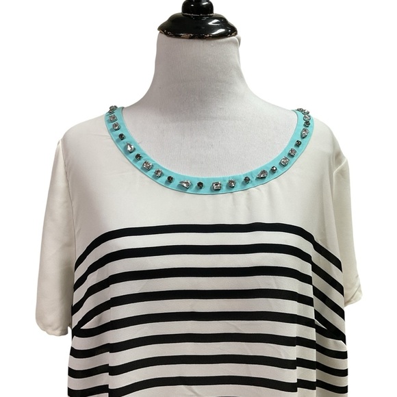 Lane Bryant Women's 14/16 Blouse Top Rhinestone Collar Striped Nautical Beach - Picture 2 of 6